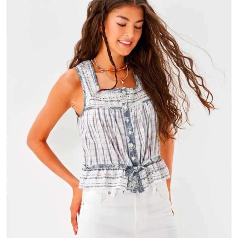 American Eagle Striped Bubble Tank Top